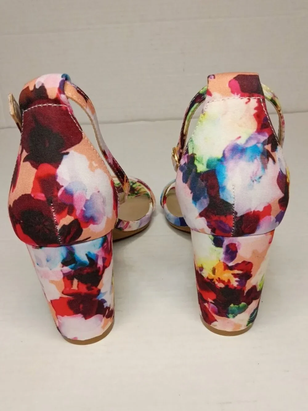Dream Pairs Floral Block Heel Sandals Women’s Size 7.5